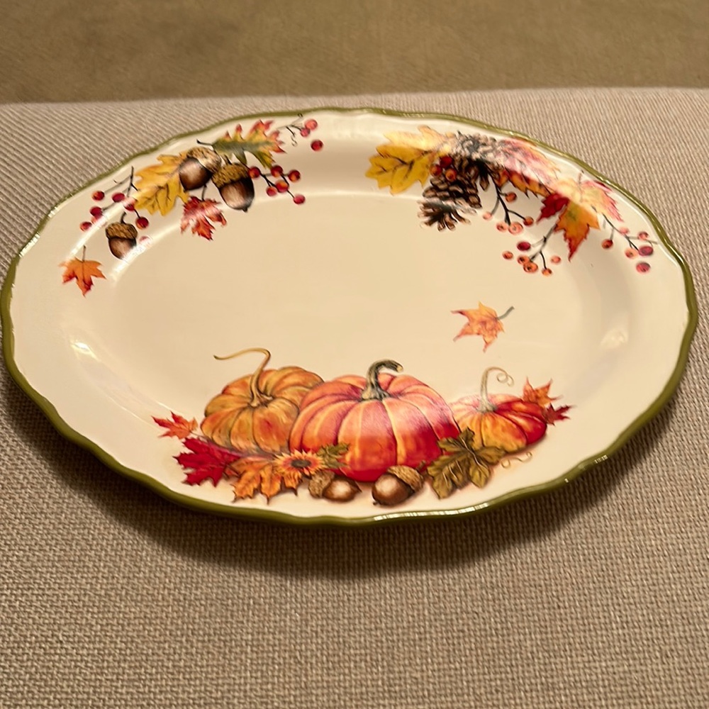15” Fall Platter with Pumpkins, Acorns & Pinecones
